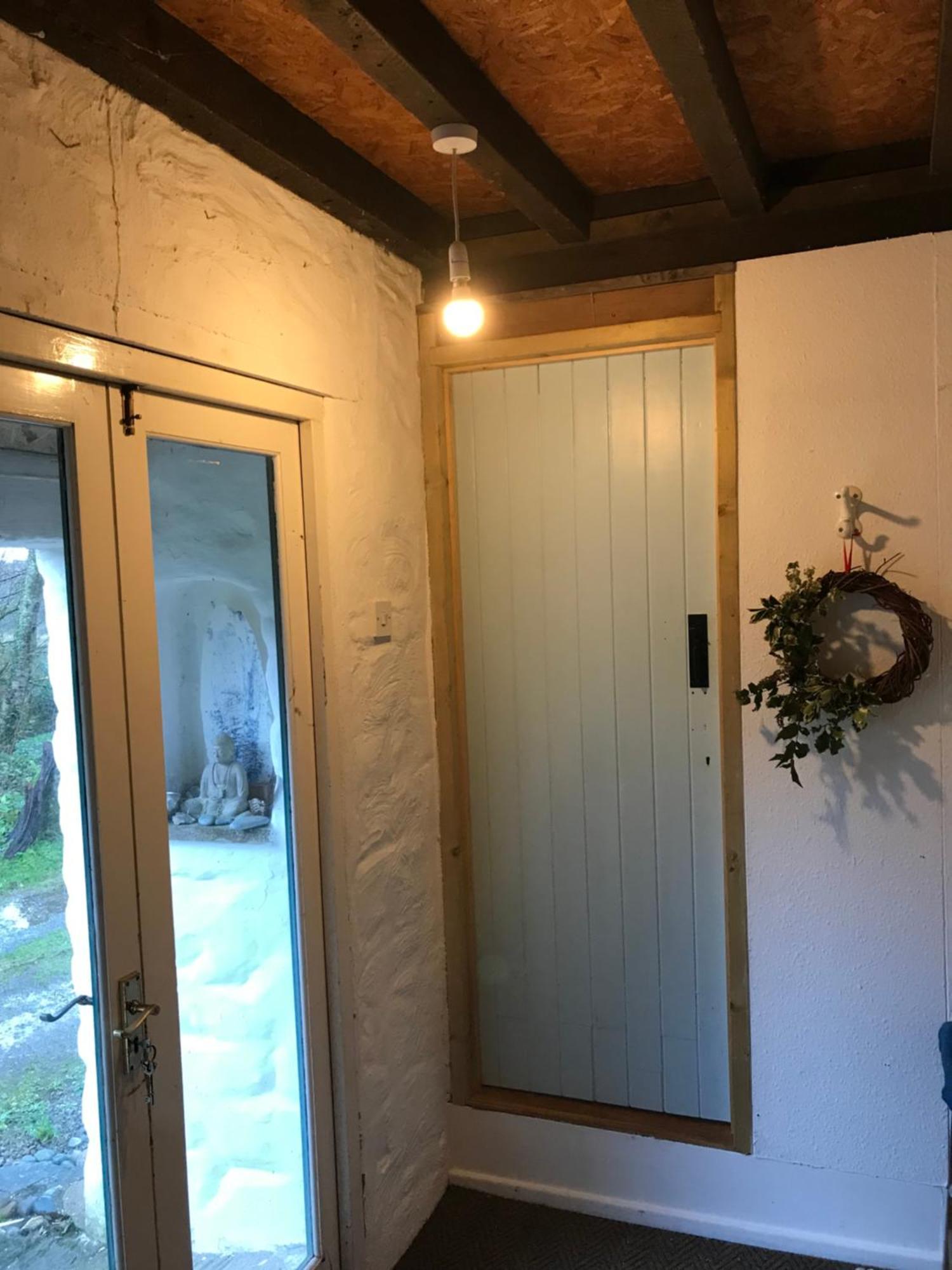 Tiny Cosy Snug Apartment Manorowen Luaran gambar