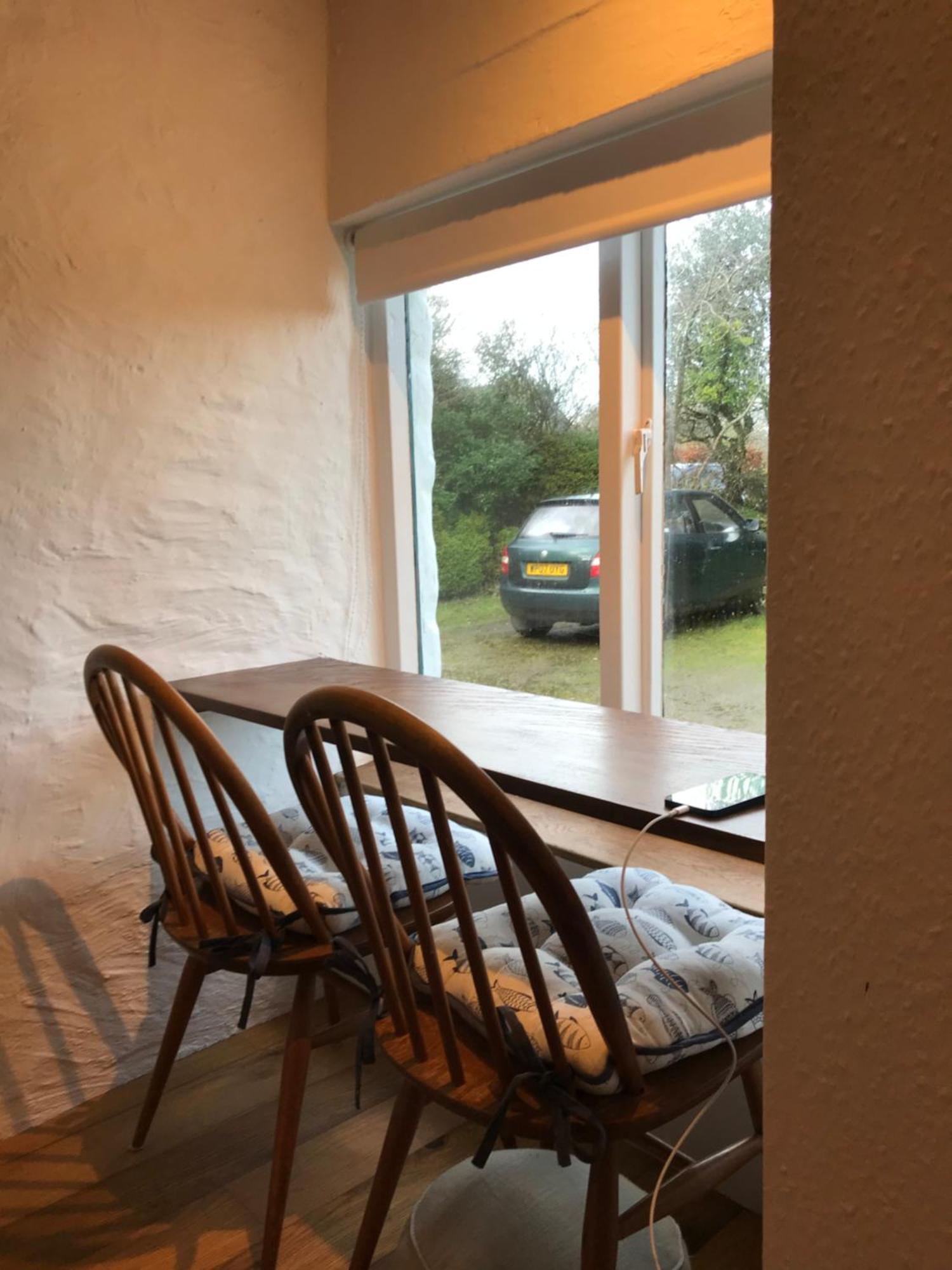 Tiny Cosy Snug Apartment Manorowen Luaran gambar