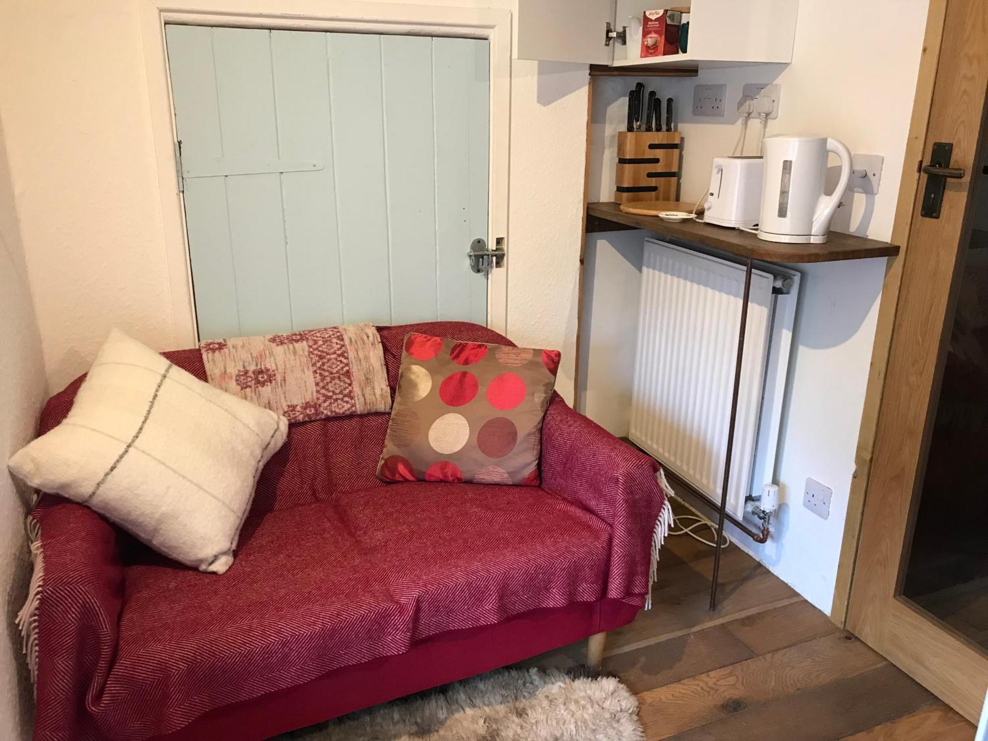 Tiny Cosy Snug Apartment Manorowen Luaran gambar